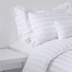 طقم لحاف فندقي فاخر مكون من 5 قطع، مقاس كينج مزدوج - مفروشات بيضاء فاخرة